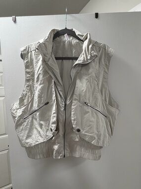Free People Cream Sleeveless Zip Vest
